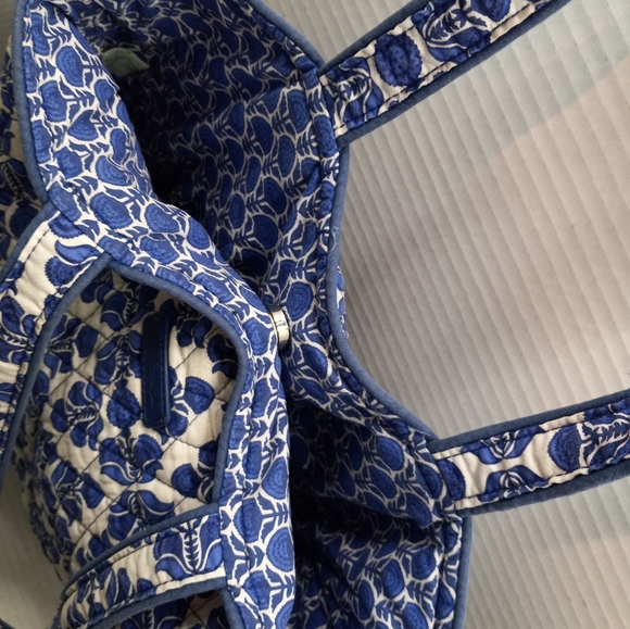 Vera Bradley Cobalt Tile Quilted Floral Tote Handbag Purplish Blue White Purse - Picture 8 of 14